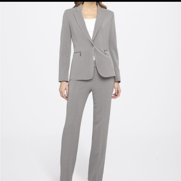 Tahari ASL pant suit. - Picture 1 of 3